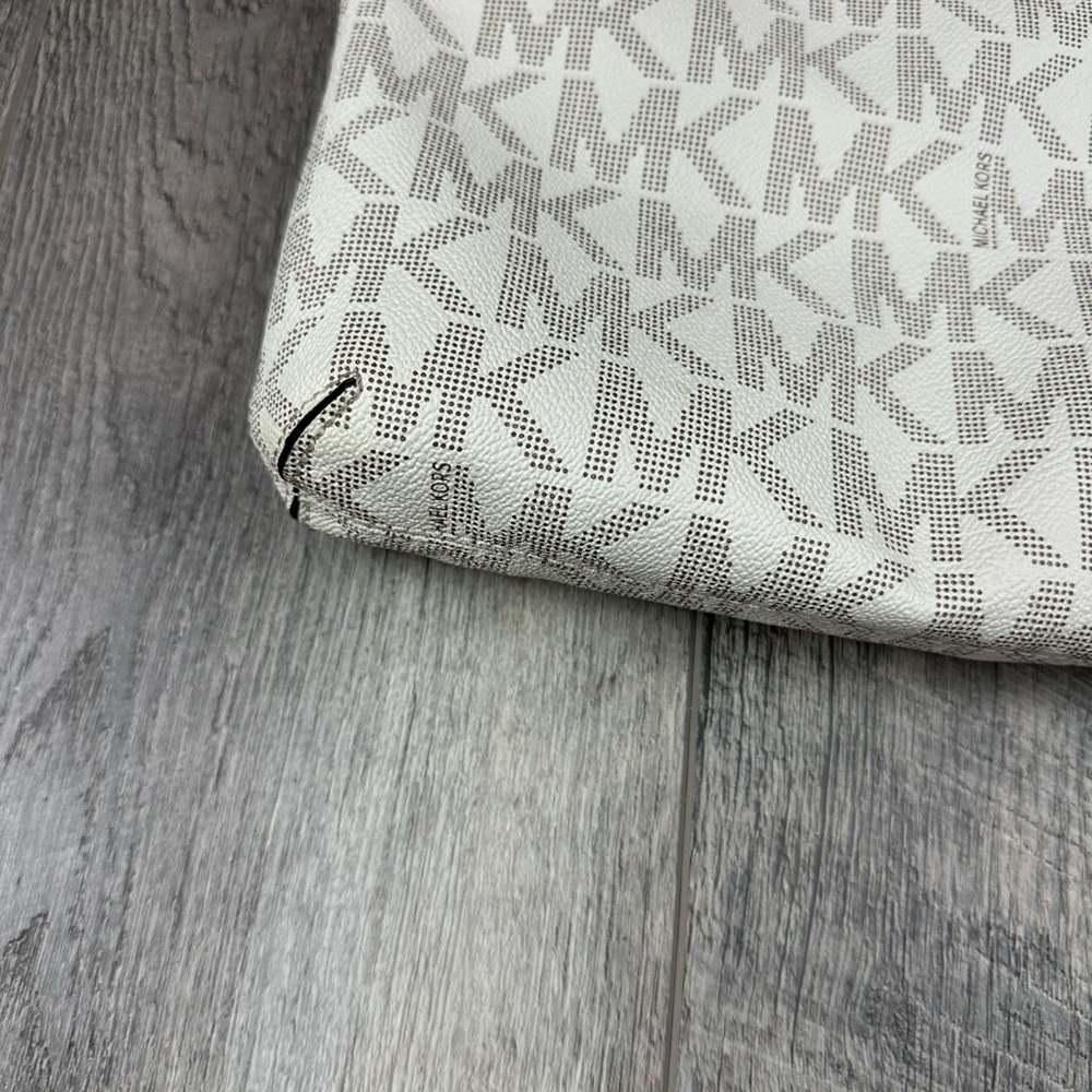 Michael Kors Cream Print Satchel - Picture 10 of 13